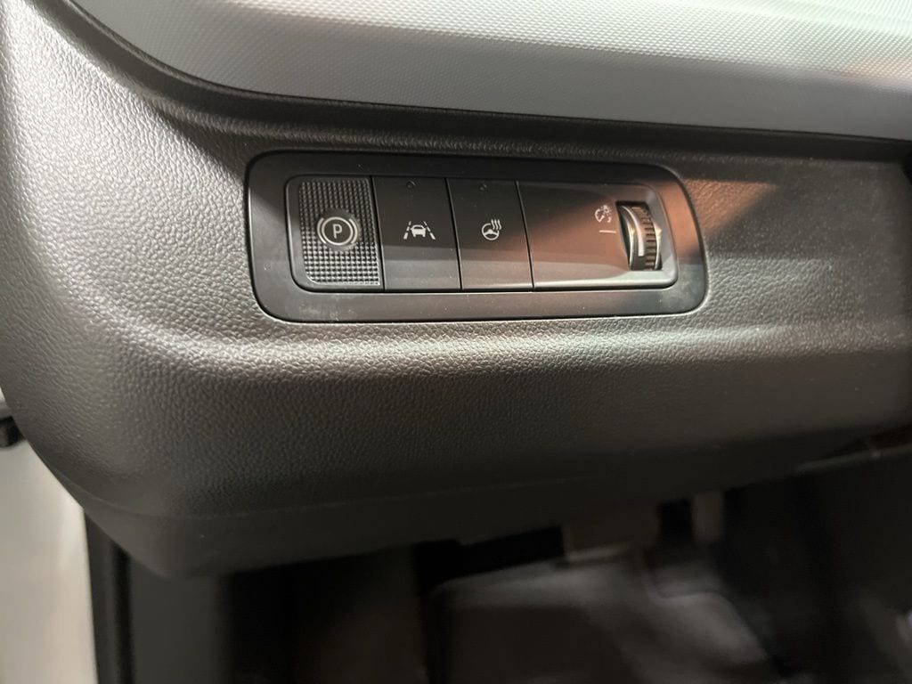 2027 Chevrolet Bolt RS - Photo 20