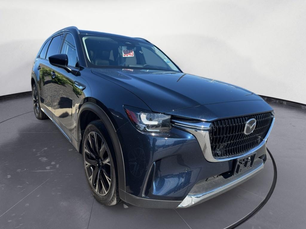 2024 Mazda CX-90 PHEV Premium Package's photo