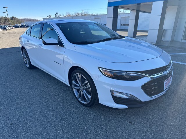 2023 Chevrolet Malibu photo 4