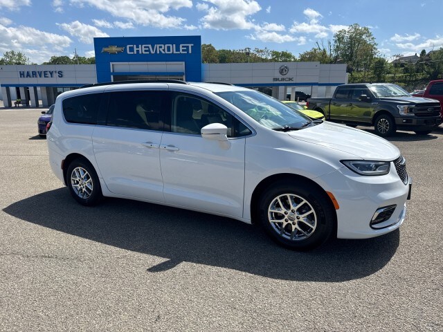 2022 Chrysler Pacifica Touring L photo 4