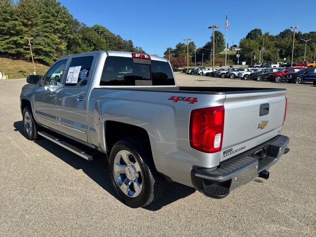 2018 Chevrolet Silverado 1500 LTZ photo 3