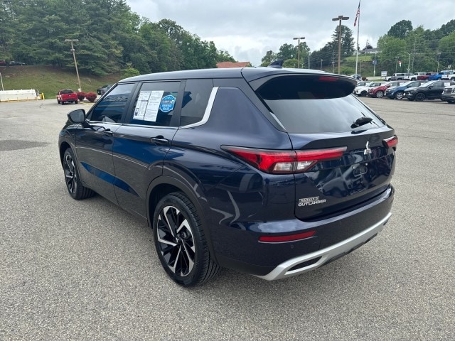 Used 2022 Mitsubishi Outlander SE with VIN JA4J4UA82NZ082069 for sale in Radford, VA