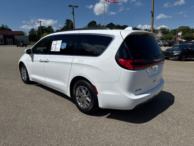 Used 2022 Chrysler Pacifica Touring L with VIN 2C4RC1BG9NR188108 for sale in Radford, VA