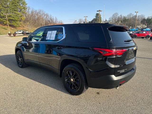 Used 2022 Chevrolet Traverse LS with VIN 1GNEVFKW1NJ176785 for sale in Radford, VA