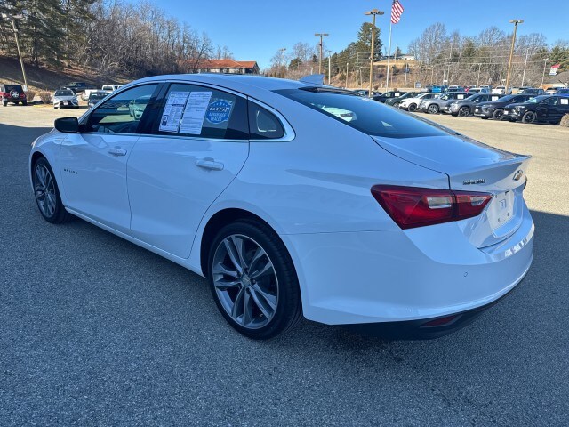 2023 Chevrolet Malibu photo 2