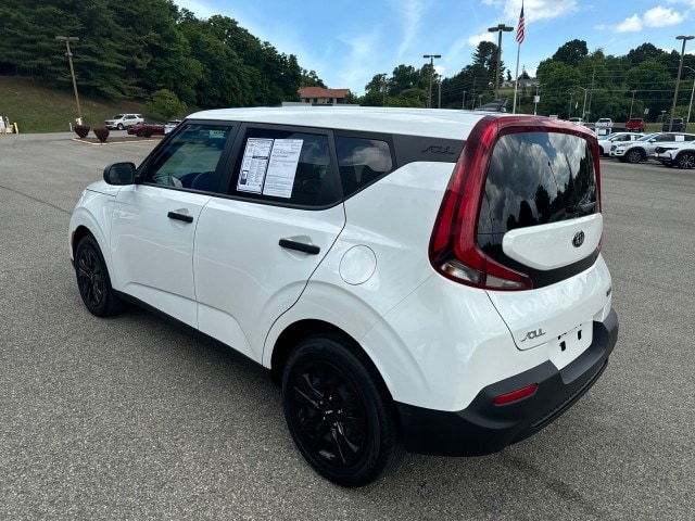 Used 2021 Kia Soul LX with VIN KNDJ22AU2M7129267 for sale in Radford, VA