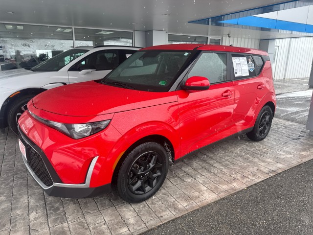 2024 Kia Soul LX's photo