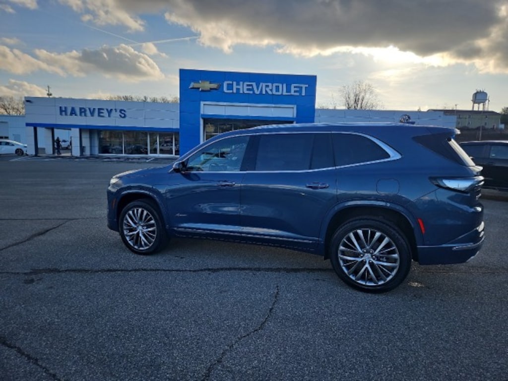 New 2026 Buick Enclave Avenir SUV
