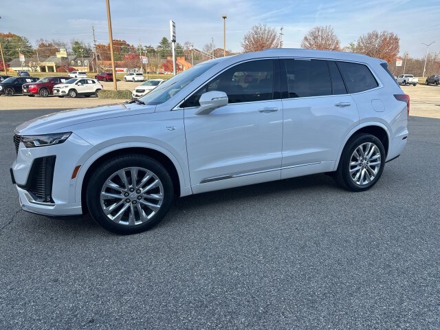 2020 Cadillac XT6 Premium Luxury photo 2