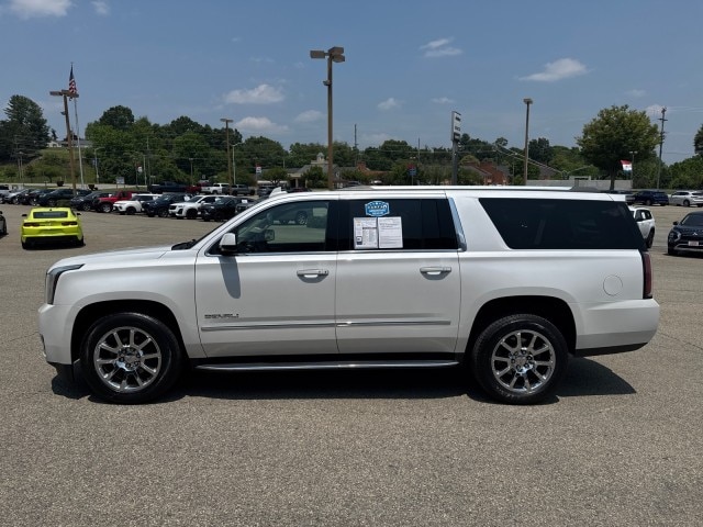 Used 2019 GMC Yukon XL Denali with VIN 1GKS2HKJ7KR144879 for sale in Radford, VA