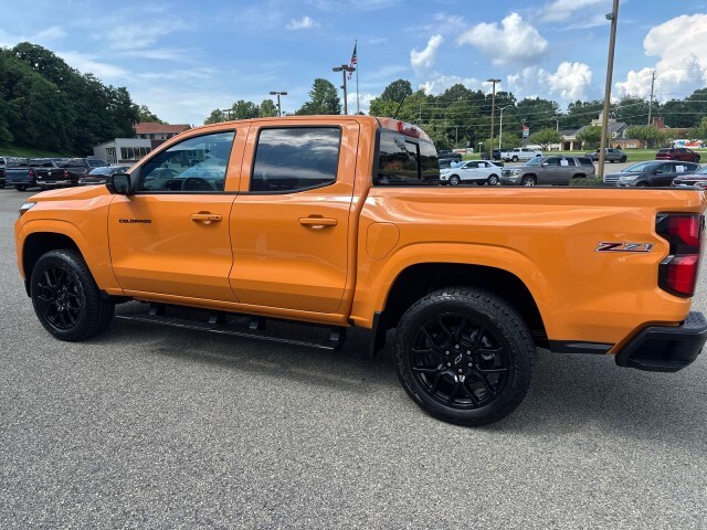 2025 Chevrolet Colorado Z71 photo 4