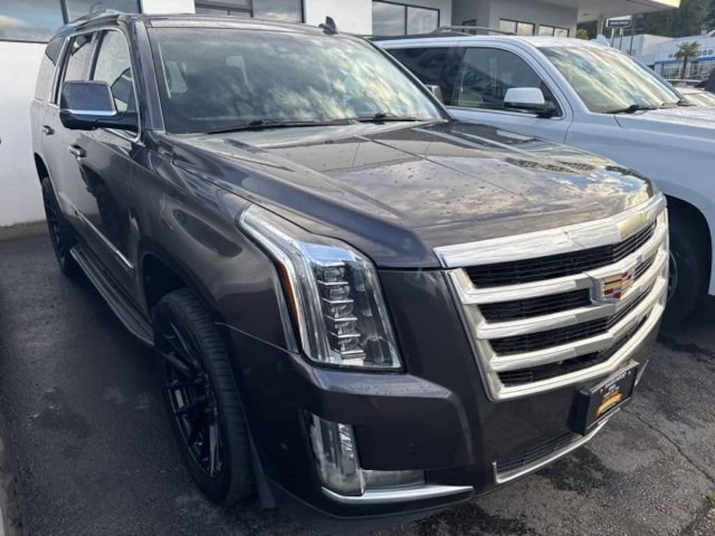 Used 2017 CADILLAC Escalade Premium Luxury SUV