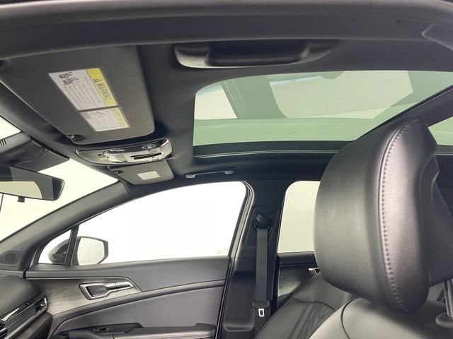 2025 Kia Sportage X-Line - Photo 18