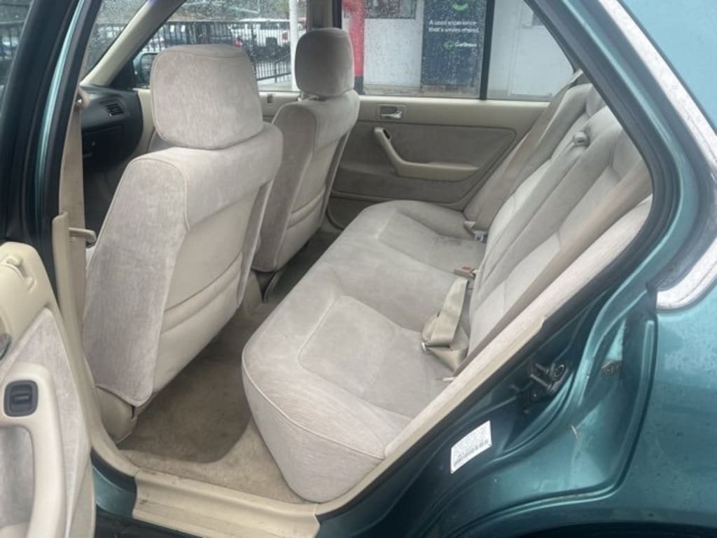 Used 1993 Honda Accord LX Sedan