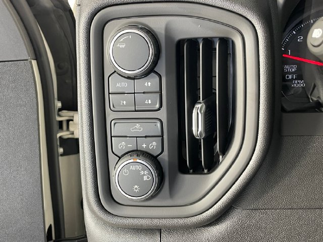 2026 Chevrolet Silverado 1500 Custom Trail Boss - Photo 10