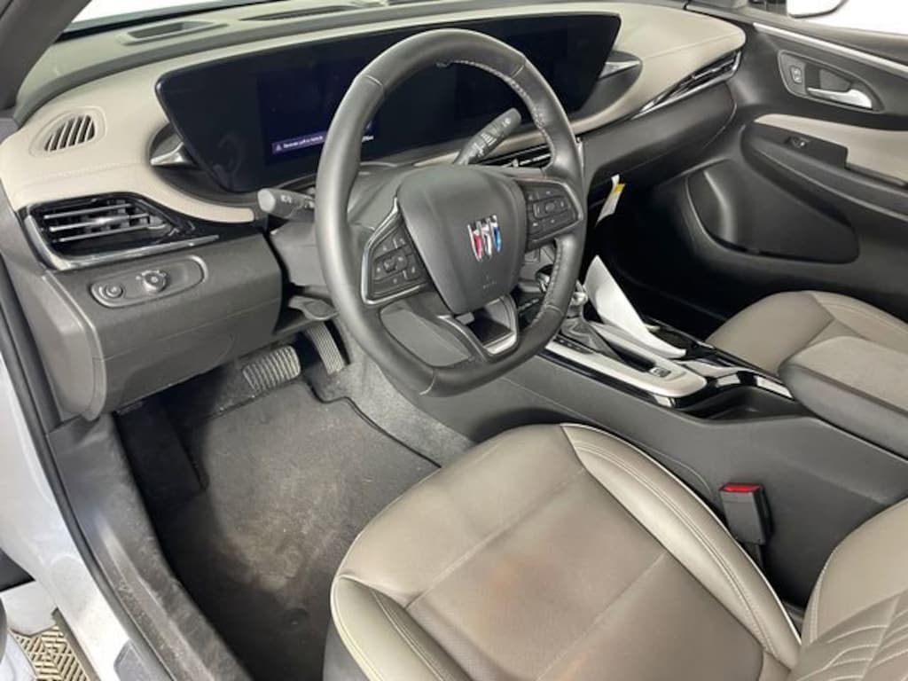 Used 2024 Buick Envista Avenir SUV