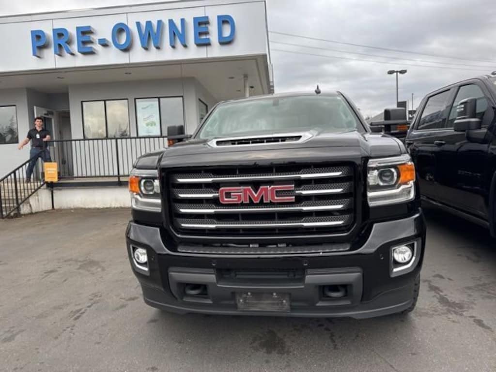 Used 2018 GMC Sierra 2500 HD SLT Truck