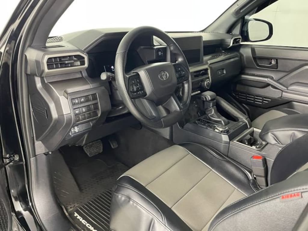 Used 2025 Toyota Tacoma SR5 Truck