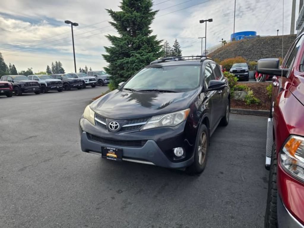 Used 2013 Toyota RAV4 XLE SUV