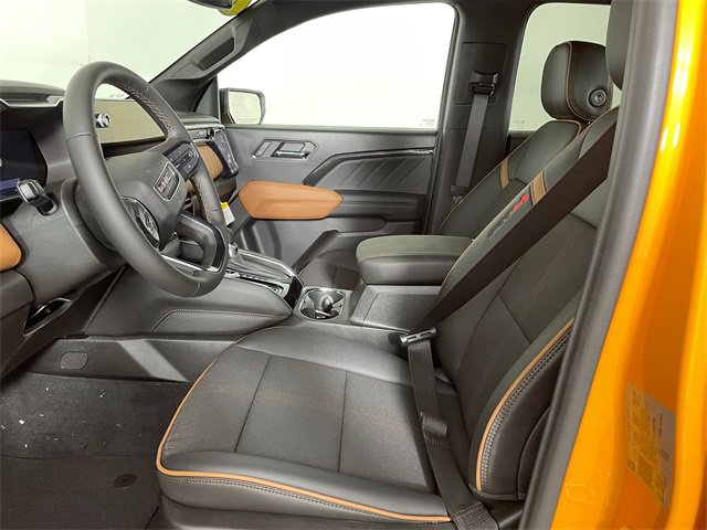 2025 Gmc Canyon AT4 photo 2