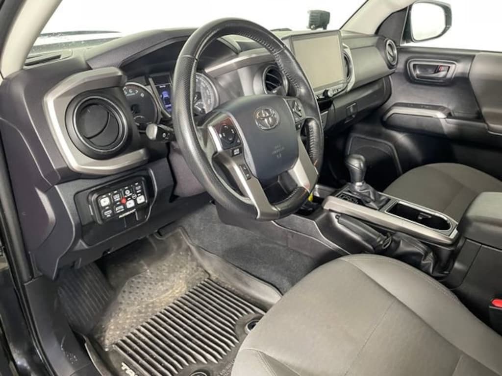 Used 2016 Toyota Tacoma SR5 Truck