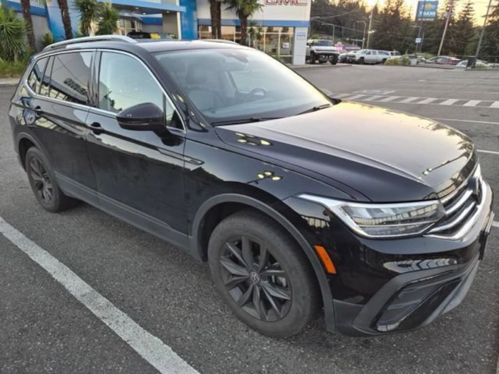 Used 2022 Volkswagen Tiguan 2.0T SE SUV