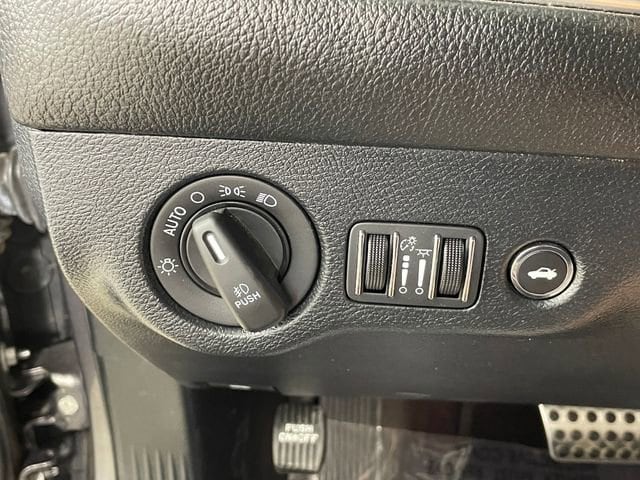 2018 Dodge Challenger GT - Photo 14