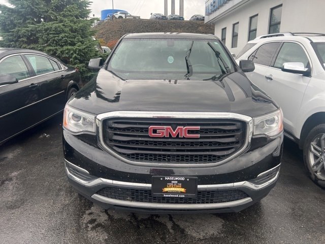 2017 Gmc Acadia SLE photo 2