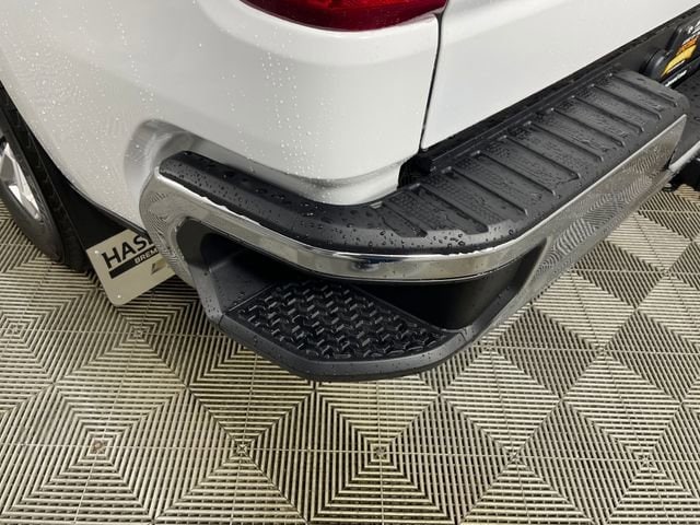 2025 Chevrolet Silverado 1500 LT - Photo 17