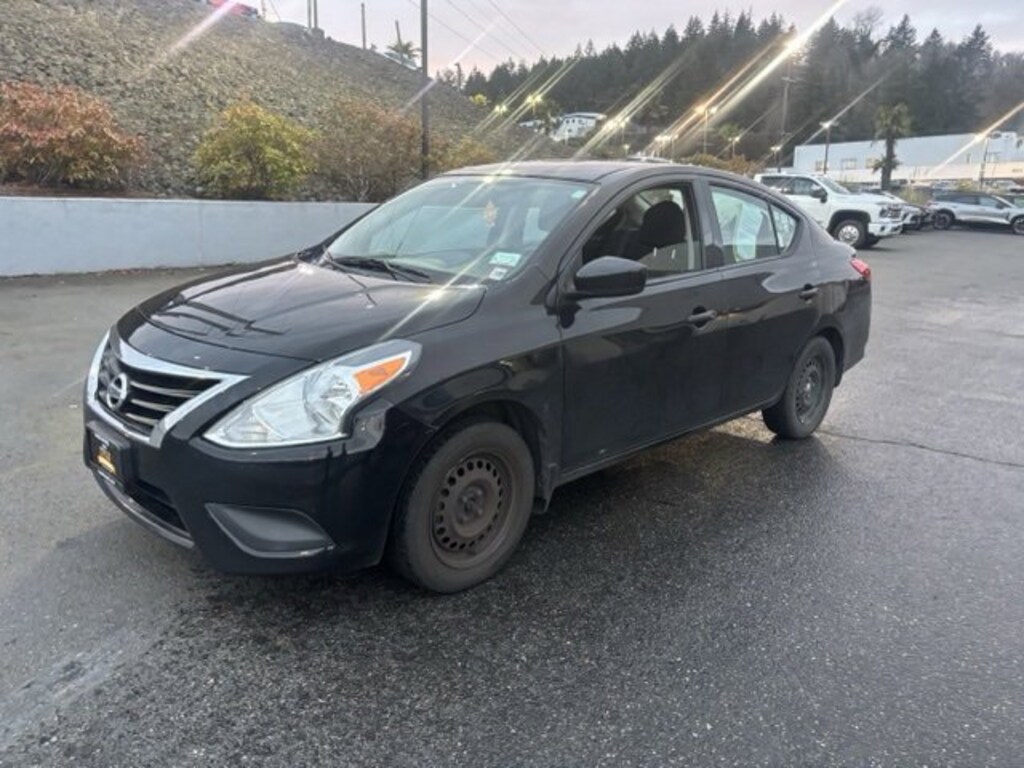 Used 2019 Nissan Versa 1.6 S Sedan