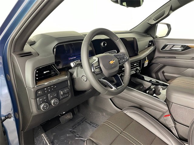 2025 Chevrolet Tahoe High Country photo 2