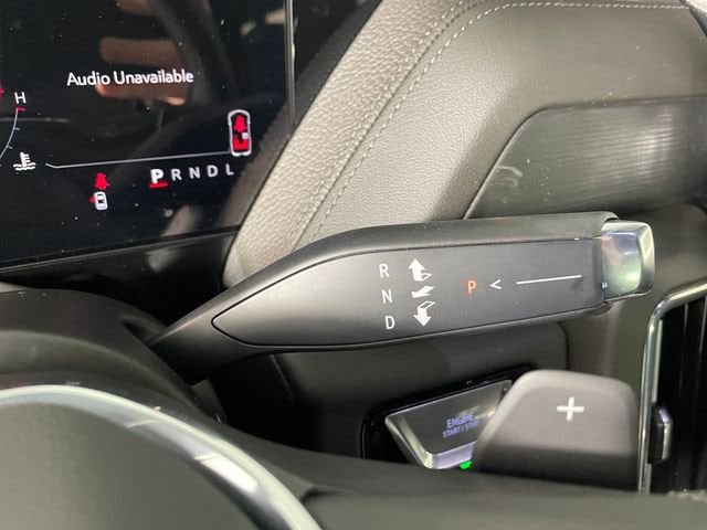 2026 GMC Yukon XL Denali - Photo 9