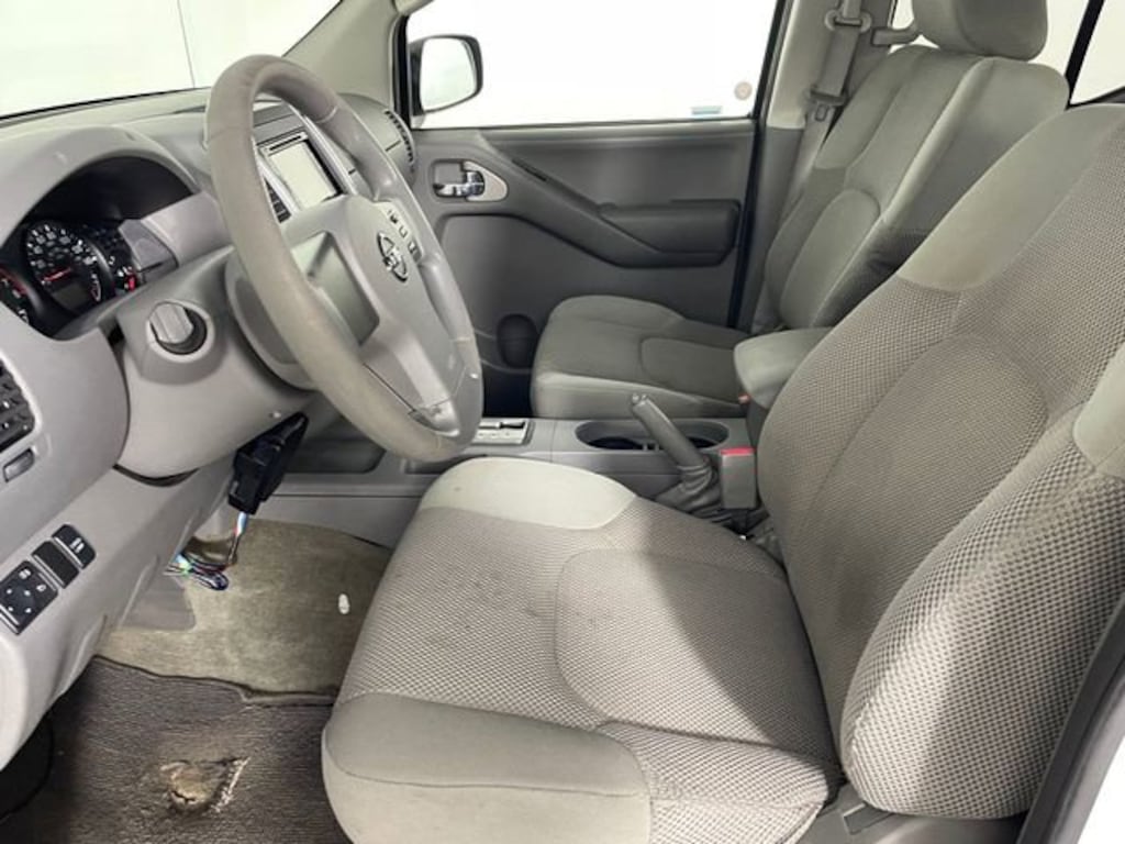 Used 2009 Nissan Frontier SE Truck