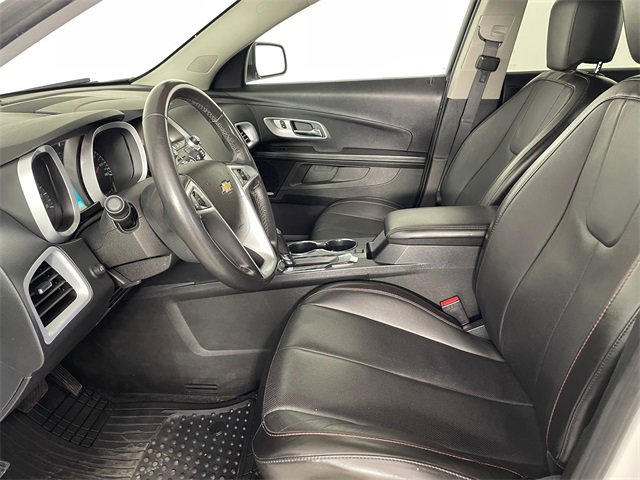 2016 Chevrolet Equinox LTZ photo 2