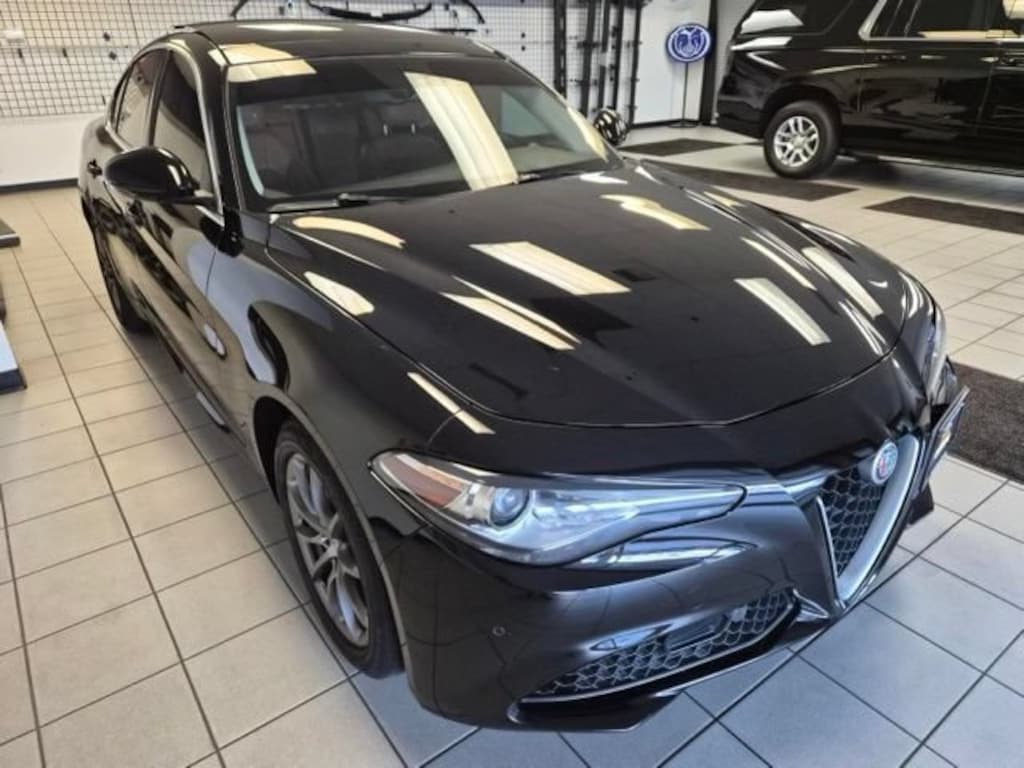Used 2018 Alfa Romeo Giulia AWD Sedan