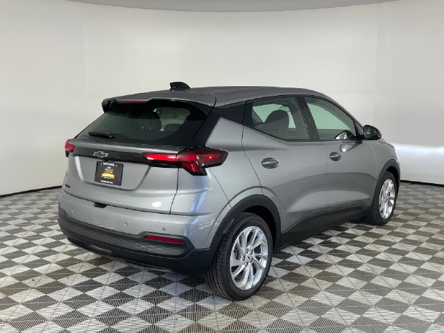 2027 Chevrolet Bolt LT - Photo 19