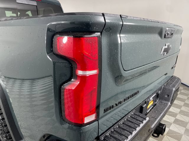 2026 Chevrolet Silverado 2500 HD ZR2 - Photo 12