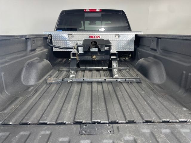 2011 Chevrolet Silverado 3500HD LTZ - Photo 17