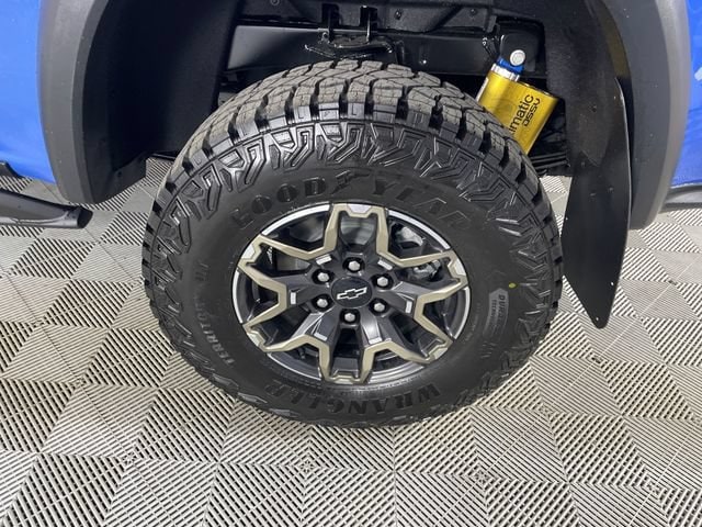 2026 Chevrolet Colorado ZR2 - Photo 16
