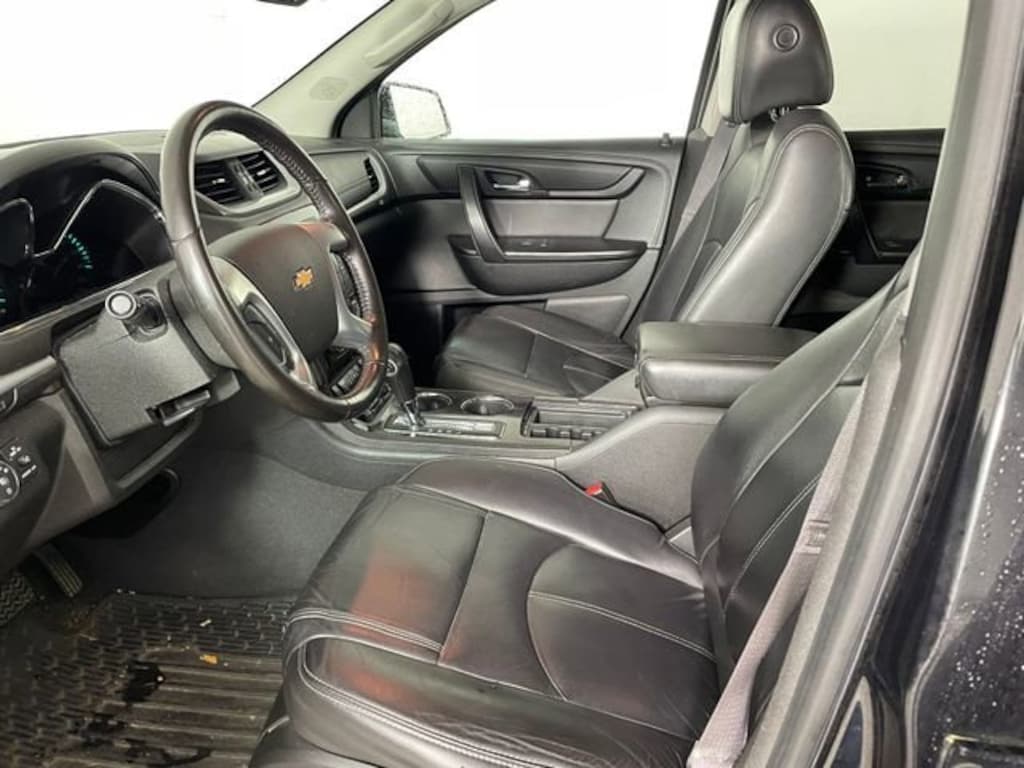 Used 2015 Chevrolet Traverse LT SUV