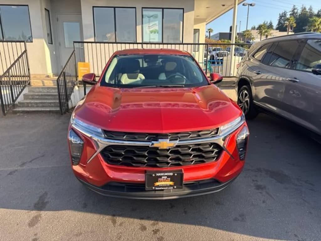 Used 2024 Chevrolet Trax LS SUV