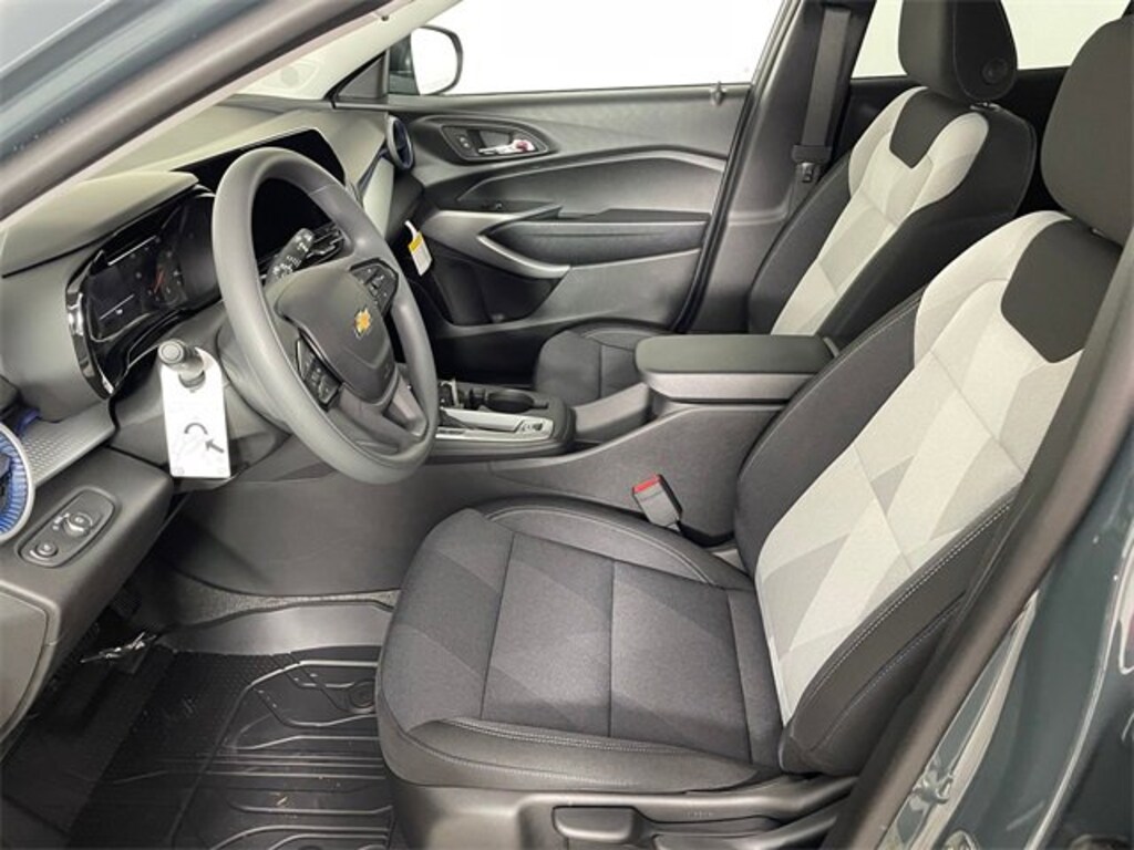 New 2026 Chevrolet Trax LS SUV