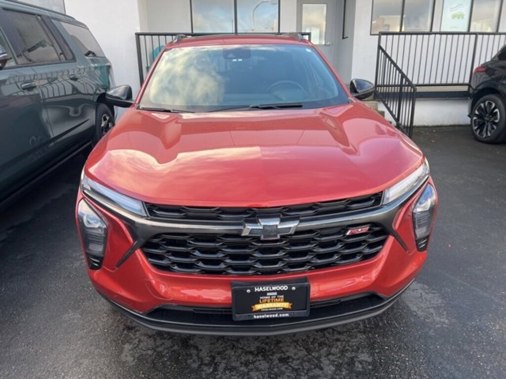 Used 2024 Chevrolet Trax 2RS SUV