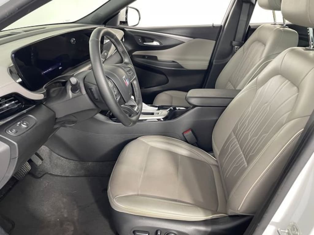 Used 2024 Buick Envista Avenir SUV
