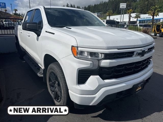 2023 Chevrolet Silverado 1500 RST 4WD Crew Cab Short Box's photo