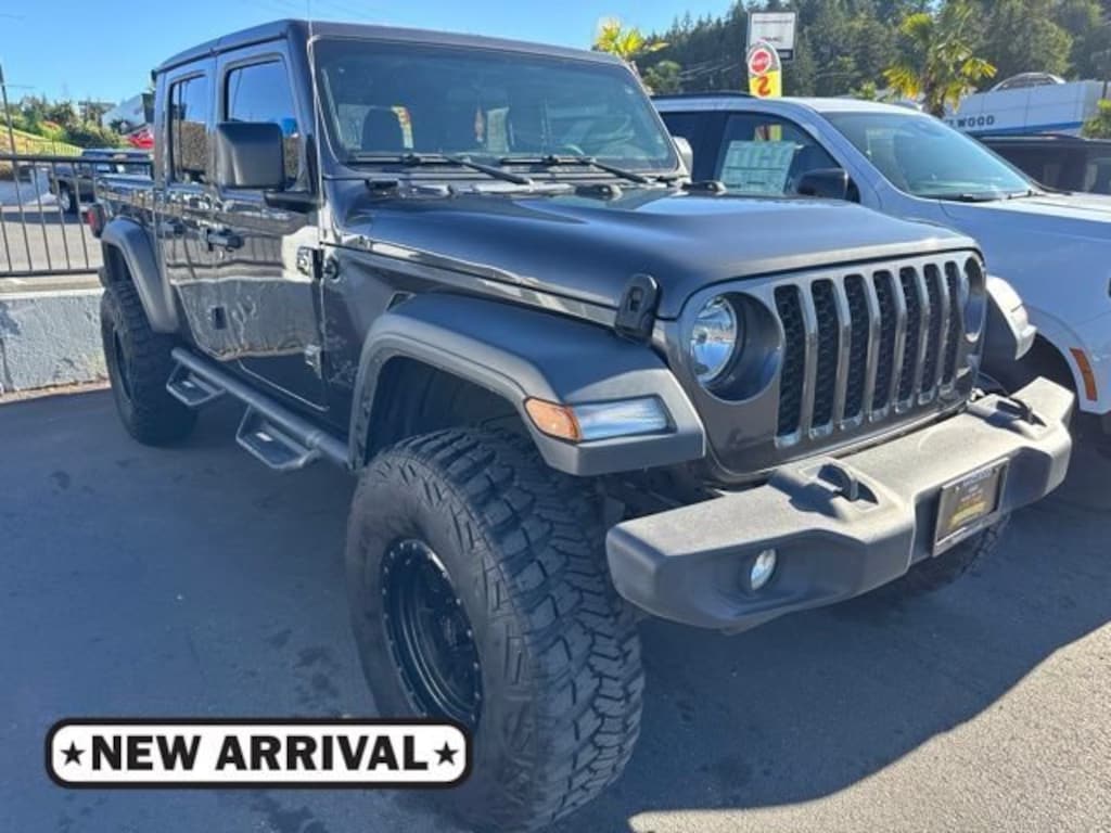 Used 2020 Jeep Gladiator Sport S 4x4 Truck