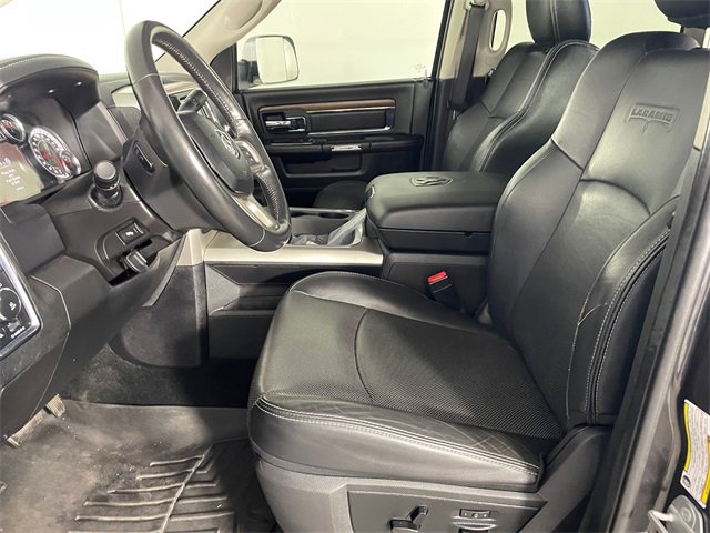 2017 Ram 3500 Laramie photo 2