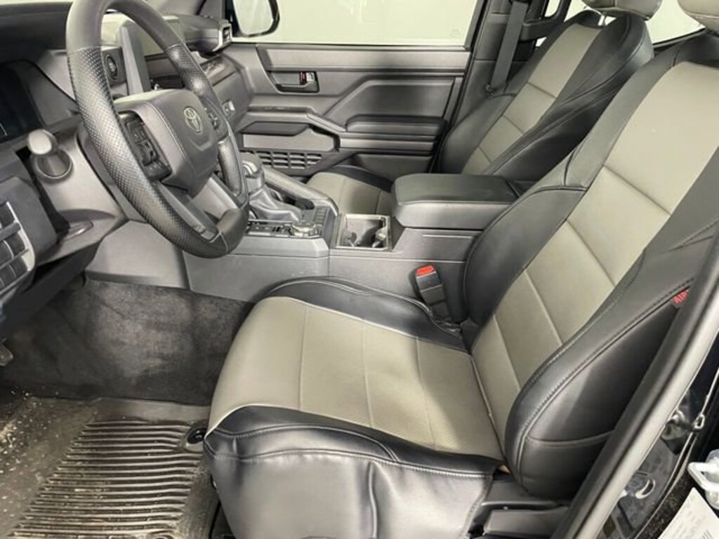 Used 2025 Toyota Tacoma SR5 Truck