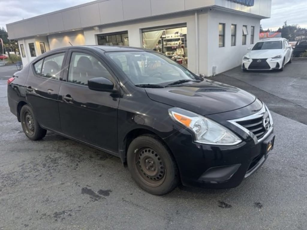 Used 2019 Nissan Versa 1.6 S Sedan