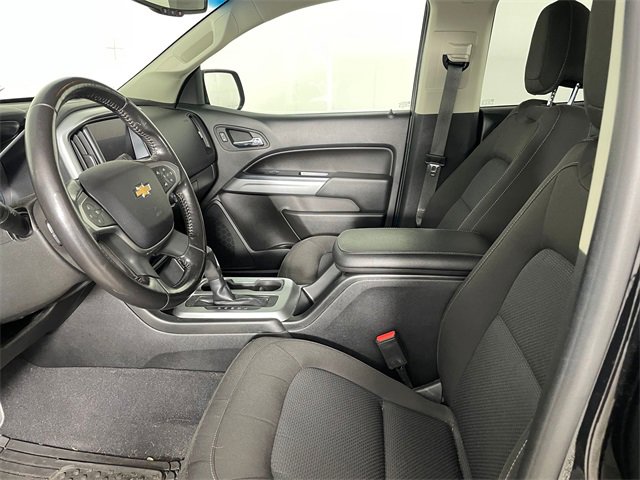 2019 Chevrolet Colorado LT photo 2